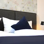 Apartamento Bernstein & Breakfast 11