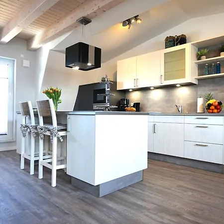 Bernstein & Breakfast 11 Appartement *