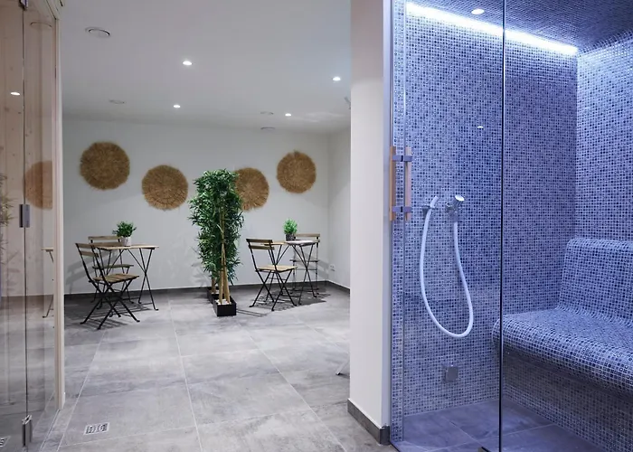 Bernstein & Breakfast 11 *